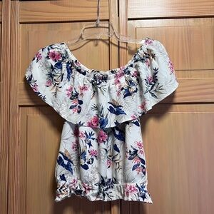 American Eagle small top